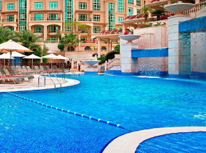 Отель Swissotel Al Murooj Dubai