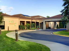 Courtyard by Marriott Detroit Warren