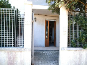 Villetta Carlotta Air-conditioned House on two Levels in San Foca