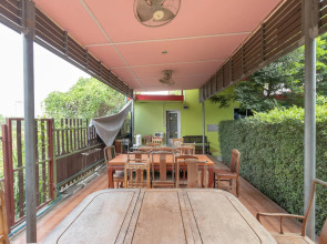 OYO 644 Pong Pai House