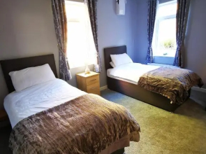 High Gables Apartment 2