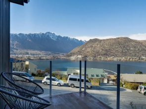 Viscount Haven - Lake Views