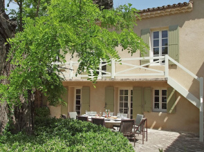 Enticing Villa With Private Swimming Pool in Oppede