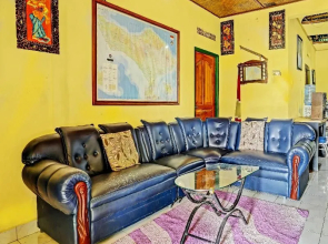Oyo Homes 91094 Desa Wisata Banyuatis
