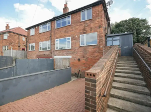 Frankys Place Residence in Leeds