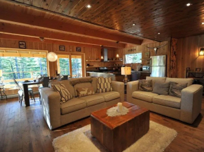 Les Bouleaux - Les Chalets Spa Canada