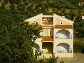 Kaiafas Lake Hotel