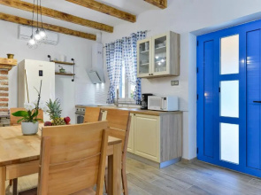 Apartments Crno