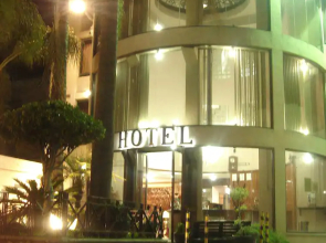 Hotel Real Azteca Zona Piel