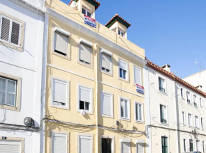 Charming 1 Bedroom Apartment w/ Terrace Near Belém