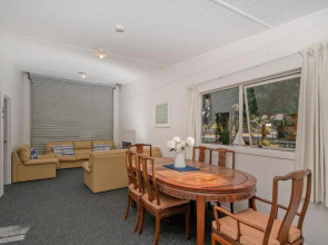 Rangimarie on Kenwood- Matarangi Holiday Home