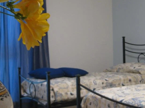 A Due Passi Dal Mare B&B