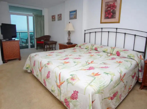 Crescent Keyes by Elliott Beach Rentals