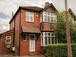 Contemporary Bright House 20 Min To Manc