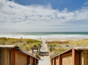 Oceanfront Watsonville Condo w/ Beach Access!