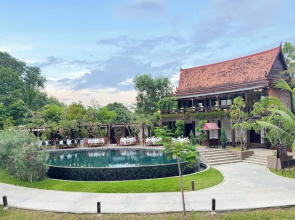 Phoum Chaufea Resort