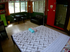 Swiss Ticino Guesthouse and Restaurant(สวิส ทิซิโน เกสต์เฮาส์ แอนด์ เรสเตอรองต์)