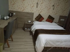 Super 8 Lhasa DuoDiLu