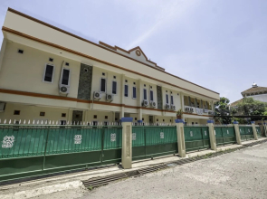 OYO Flagship 1779 Syahransah Guest House