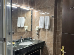 Отель Era Palace