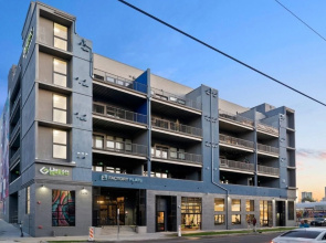 Rino Art Lofts - Stunning Modern Luxury w Patio