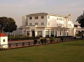 Hari Niwas Palace