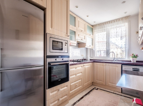 Central Flat With Balcony Near Zorlu Center