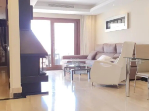 Luxury Beach Front Penthouse with own pool.BP9