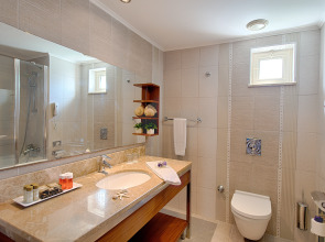 Kamelya Aishen K Club