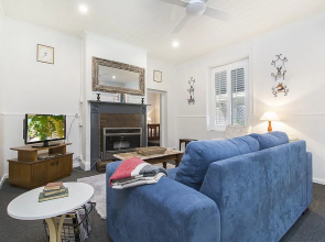 Stoneleigh Cottage Bed and Breakfast