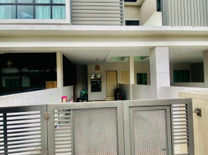 Faizal Madhi Homestay