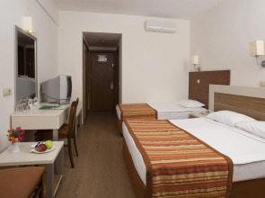 Side Story Resort & Spa