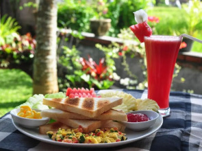 Three Dewis Guest House