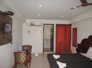 Stay N Tour Home - Adyar