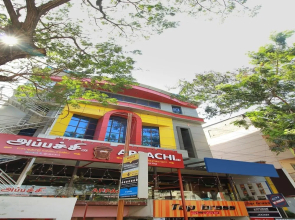 OYO 10551 Hotel RJ Grand