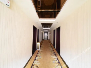 Hualong Business Hotel