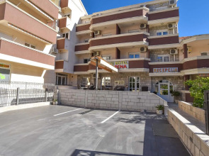Apartments Mena