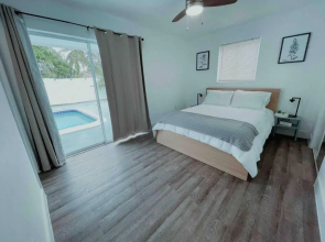 Dream Vacation Home 4/2 w/HEATED POOL