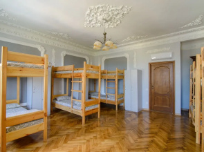Theatrical Hostel