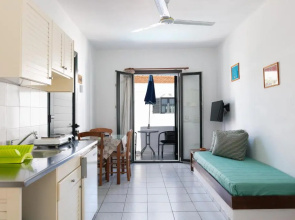 Konaki Studios & Apartments