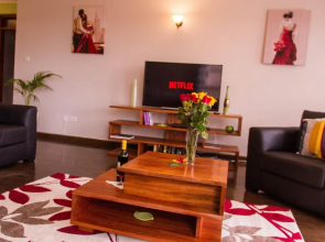 Huku Qwetu C5 City Breeze Apartment