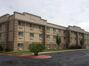 Holiday Inn Express & Suites Lincoln North