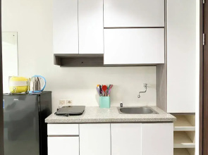 Modern Look Studio At Lrt City Bekasi Apartment