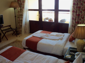 Aquamarine Sun Flower Resort