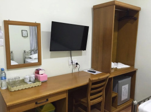 Htun Yadanar Motel