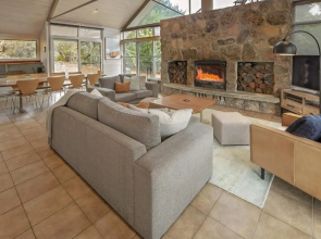 Silvertop Chalet