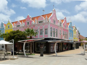 Oranjestad City Suites