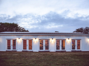 Towering Oaks Event & Retreat Center