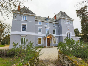 Domaine des Cèdres : Logis Hôtel, Résidence, Gîtes et Insolites
