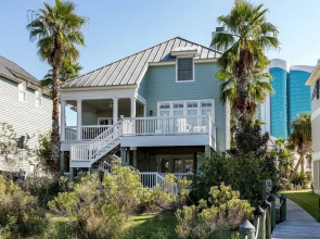 Southern Comfort by Meyer Vacation Rentals